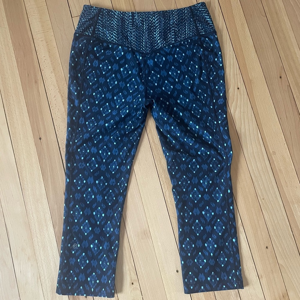 Eddie Bauer capri active leggings